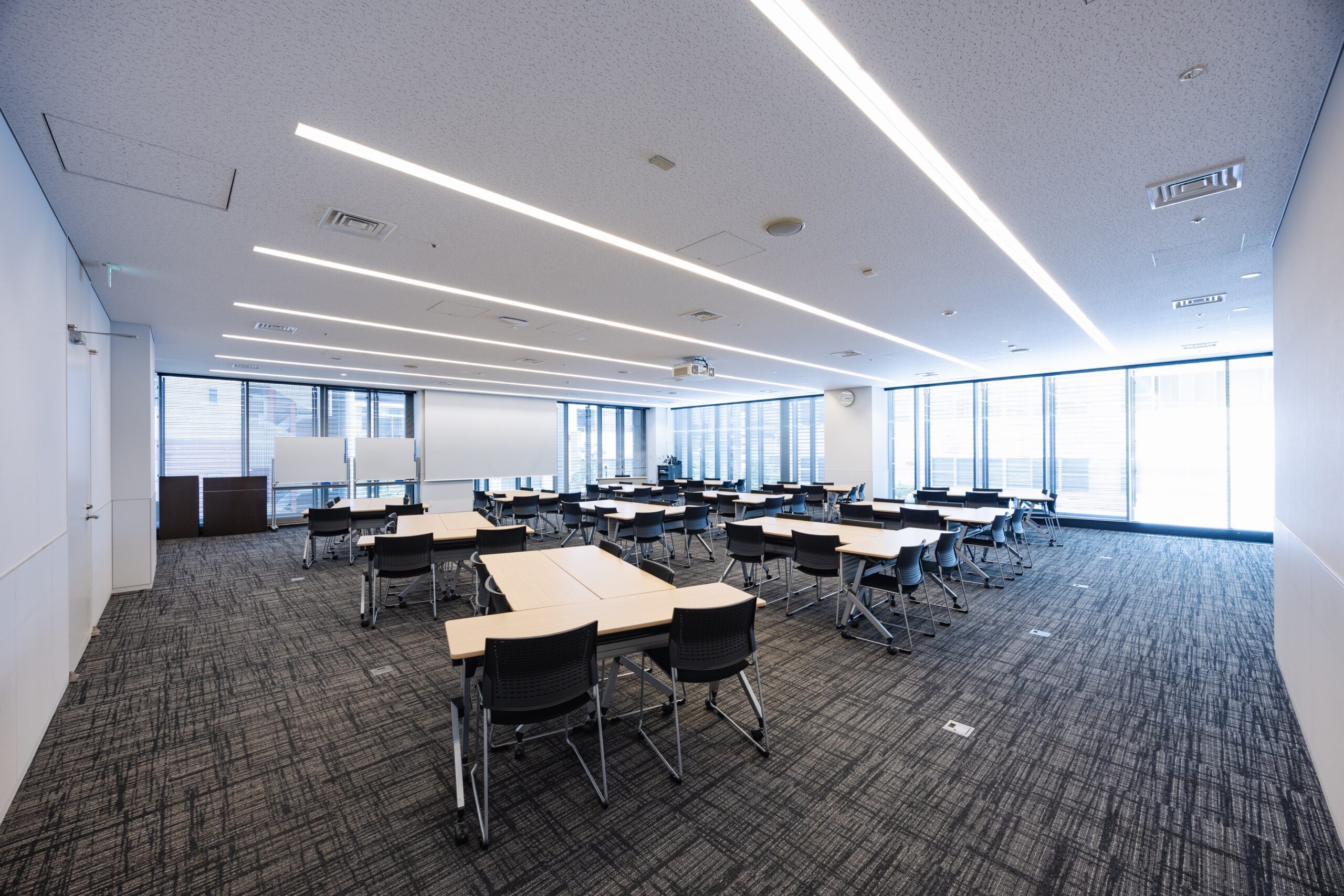 会議椅子をリニューアルしました！